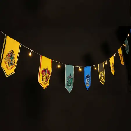 10 Hogwarts Crest Bunting Lights