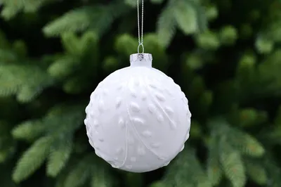 10cm white glass ball-glitter trailing leaves