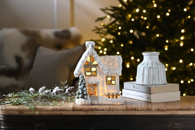 23Cm Bo Lit Polyresin White Frosted Cottage