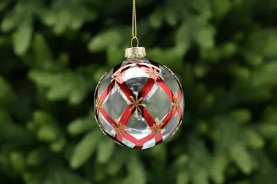 8cm clear class ball - burgundy criss cross