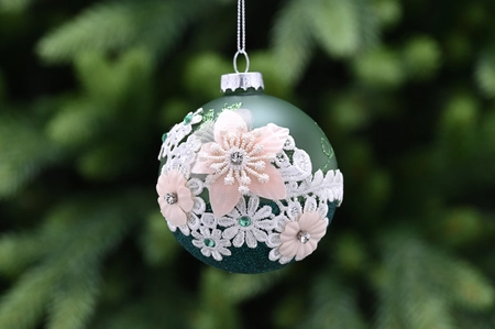 8Cm Light Green Glass Ball-Cream Flowers