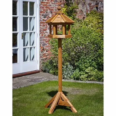 Bird Gazebo c/w Post B -(FSC)