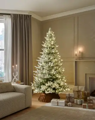 Frosted Aspen Fir - 7.5Ft Tree 550 Warm White LED