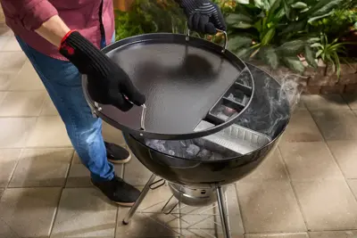 Full-Size Griddle For All Charcoal 57Cm Kettles - image 3