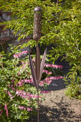 Rustic Reed Peanut Garden Border Feeder