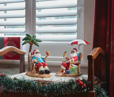 Santa's Hols! - image 1
