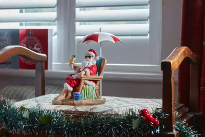 Santa's Hols! - image 3