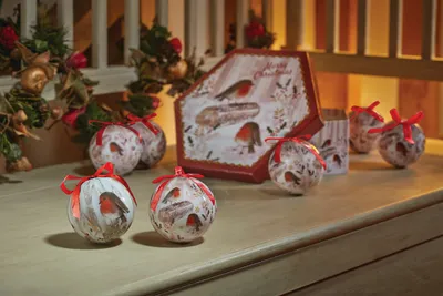 Vintage Baubles - Robin, Box 7 - image 2