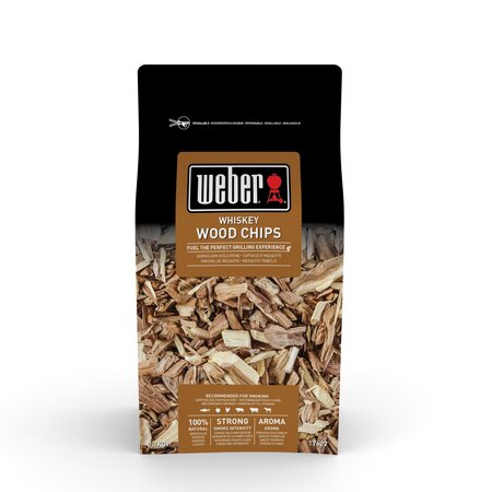 Weber Whiskey Oak Wood Chips - Jones Garden Centre